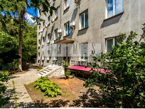 комерційна за адресою Кирилівська вул. (Фрунзе), 160