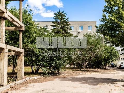 комерційна за адресою Кирилівська вул. (Фрунзе), 160