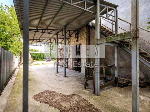 комерційна за адресою Кирилівська вул. (Фрунзе), 160