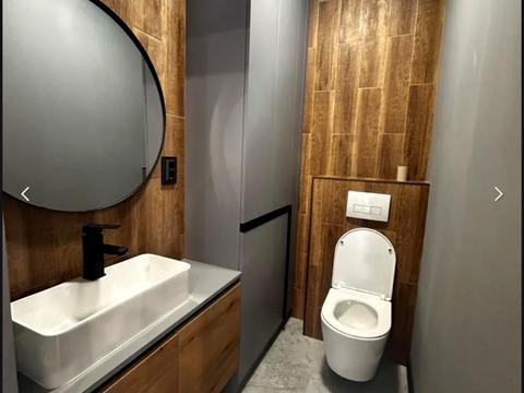 комерційна за адресою Княгинин вул., (Будинок 13)