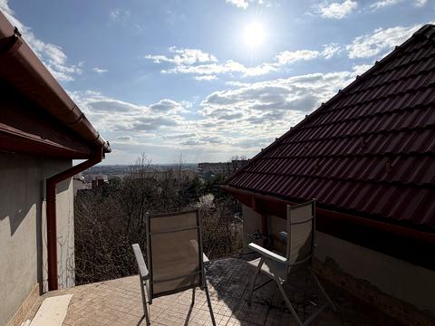 будинок за адресою Золотиста вул.