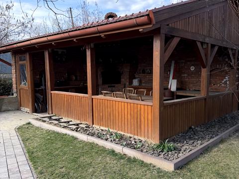 будинок за адресою Золотиста вул.