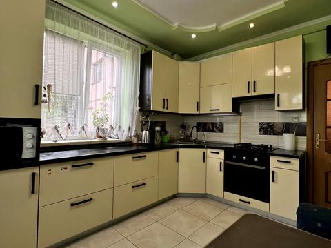 будинок за адресою Шкільна вул.