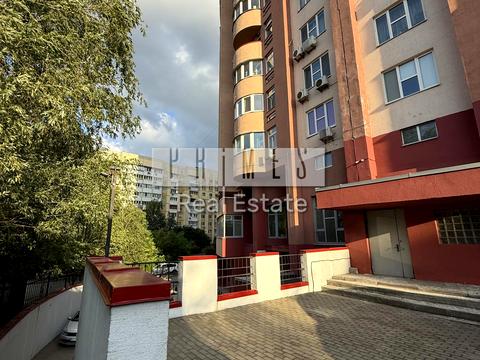 комерційна за адресою Федора Ернста вул., 16