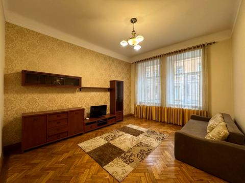 квартира за адресою Миколи Леонтовича вул., 5