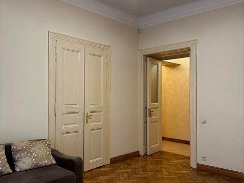 квартира за адресою Миколи Леонтовича вул., 5