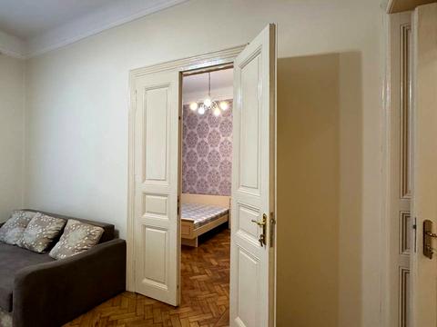 квартира за адресою Миколи Леонтовича вул., 5