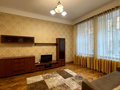 квартира за адресою Миколи Леонтовича вул., 5