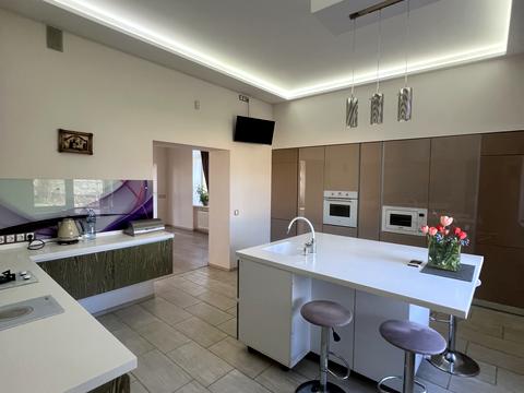 будинок за адресою Академічна вул., 15