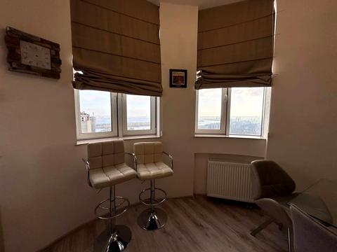 квартира за адресою Дмитра Яворницького просп. (Карла Маркса), 5