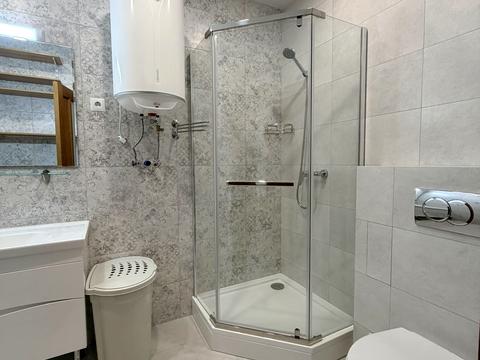 квартира за адресою Олександра Олеся вул., 2-Б