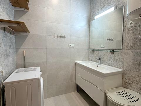 квартира за адресою Олександра Олеся вул., 2-Б