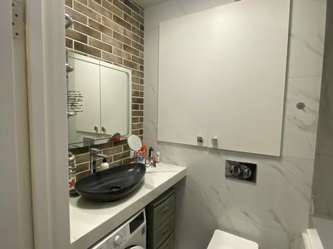 квартира за адресою В'ячеслава Чорновола вул., 46-Д