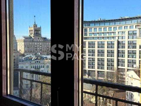 коммерческая по адресу Крутой спуск, 7