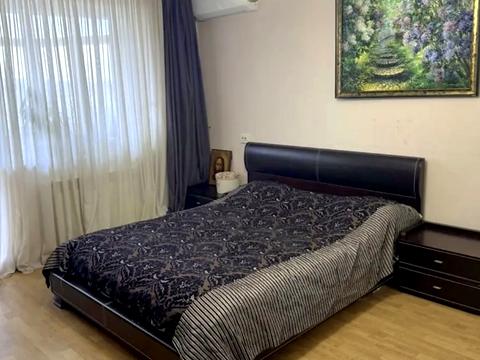 квартира за адресою Сергія Параджанова вул. (Адмірала Нахімова), 1