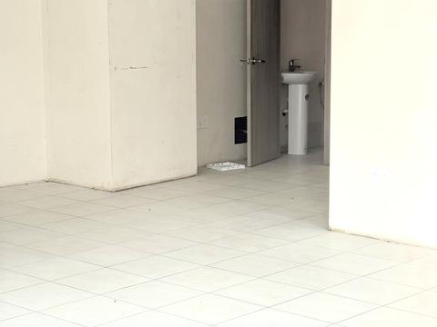 комерційна за адресою Ніжинська вул., 7