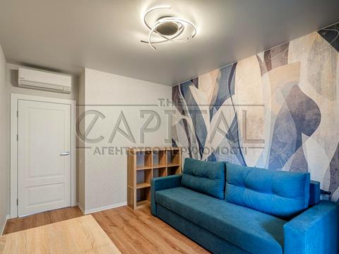 квартира за адресою Київ, Кирилівська вул. (Фрунзе), 37