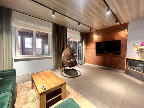 будинок за адресою Патриотів, 4б