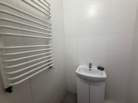 комерційна за адресою Куліша бульв., 6