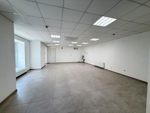 комерційна за адресою Куліша бульв., 6