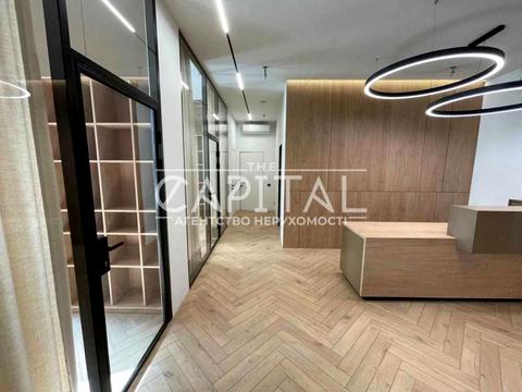 комерційна за адресою Антоновича вул. (Горького), 44