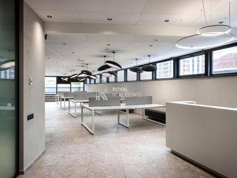 коммерческая по адресу Евгения Коновальца ул. (Щорса), 36