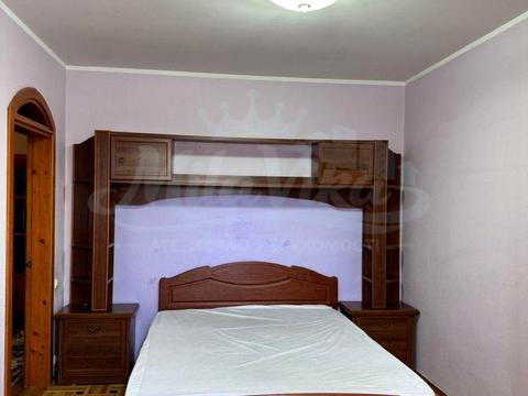 квартира за адресою Анни Ахматової вул., 21