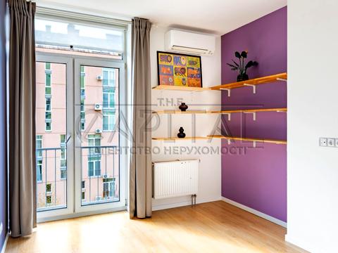 квартира за адресою Регенераторна вул., 4 к4