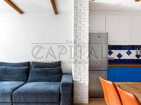 квартира за адресою Регенераторна вул., 4 к4