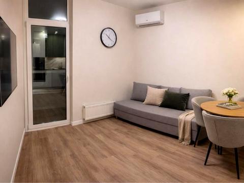 квартира по адресу Салютная ул., (Будинок 02301-02303)