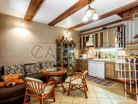 будинок за адресою Лугова