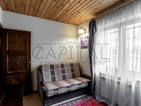 будинок за адресою Лугова