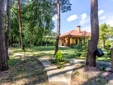 будинок за адресою Лугова