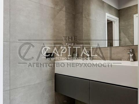 комерційна за адресою Центральна вул., (Будинок 5)