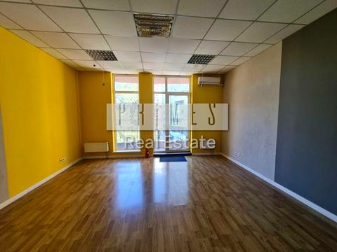 комерційна за адресою Харківське шосе, 17-А