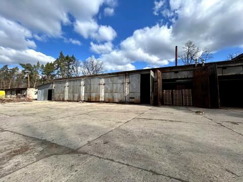 коммерческая по адресу Будівельна, 1