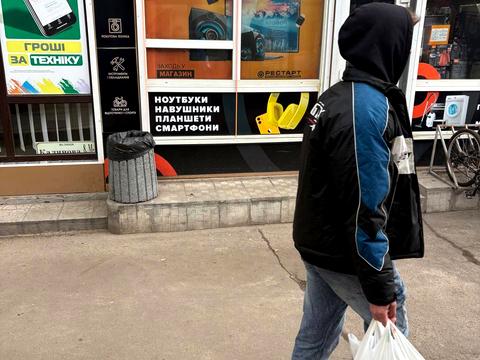 комерційна за адресою Калинова вул., 9