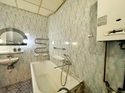 квартира за адресою Леоніда Каденюка просп. (Юрія Гагаріна), 6