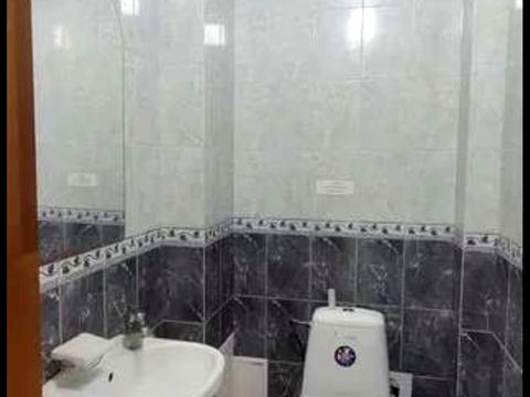 комерційна за адресою Хорива вул., 43