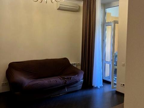 квартира за адресою Межигірська вул., 30