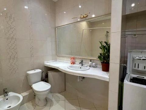 квартира за адресою Літературна вул., 12а, к.1