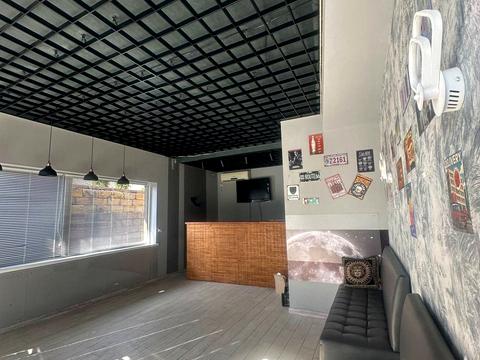 коммерческая по адресу Побратимів, 1