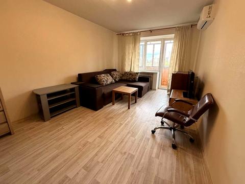 квартира за адресою Київ, Чоколівський бульв., 6