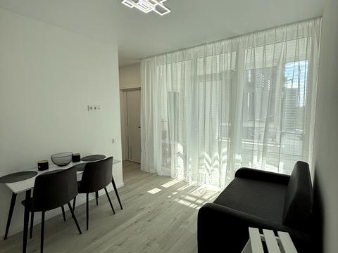 квартира за адресою Олександра Олеся вул., 10