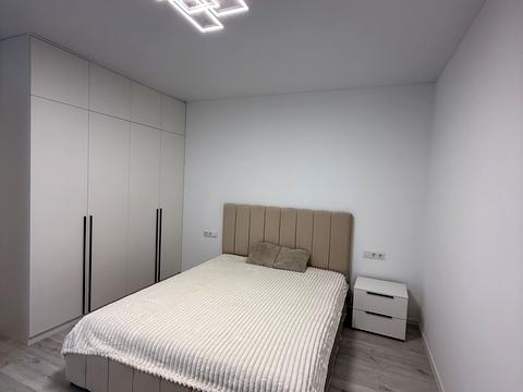 квартира за адресою Олександра Олеся вул., 10