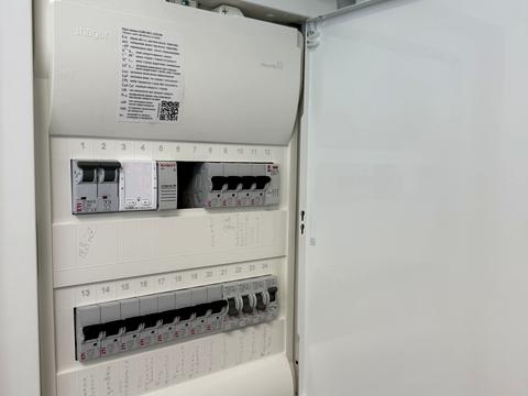 квартира за адресою Олександра Олеся вул., 10