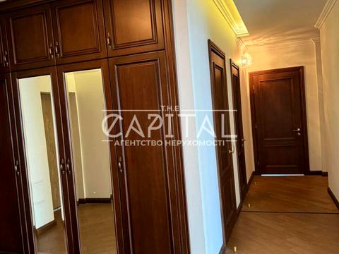 комерційна за адресою Назарівська вул. (Вєтрова), 23