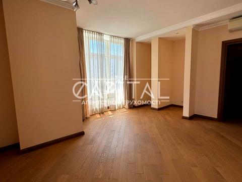 комерційна за адресою Назарівська вул. (Вєтрова), 23