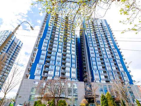 квартира за адресою Джона Маккейна вул. (Івана Кудрі), 7