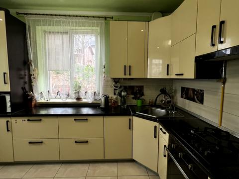 квартира за адресою Шкільна вул., 1